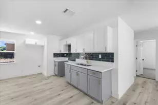 3725 Raphael St, Fort Worth, TX 76119 - Photo 13