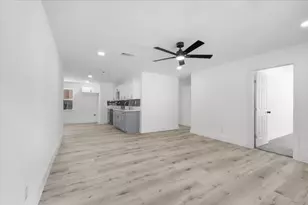3725 Raphael St, Fort Worth, TX 76119 - Photo 9
