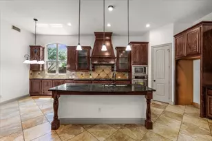 116 San Bernard Dr, Irving, TX 75039 - Photo 9