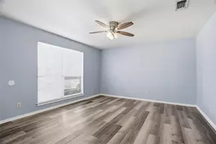 609 Race St, Crowley, TX 76036 - Photo 3