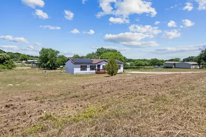 406 Hilltop Meadows Court, Springtown, TX 76082 - Photo 29
