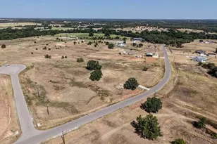 104 Foxtrot Ct, Alvord, TX 76225 - Photo 1