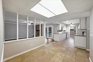 2614 Creekview Dr, Arlington, TX 76016 - Photo 19