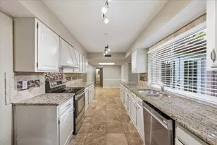 2614 Creekview Dr, Arlington, TX 76016 - Photo 21