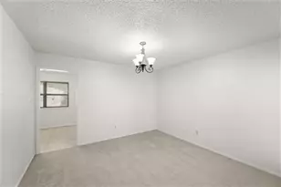 2205 Foxcroft Ln, Arlington, TX 76014 - Photo 19