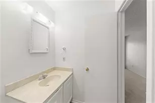 2205 Foxcroft Ln, Arlington, TX 76014 - Photo 13