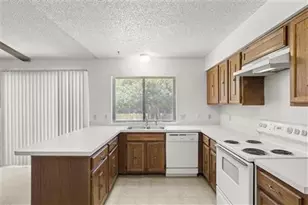 2205 Foxcroft Ln, Arlington, TX 76014 - Photo 9