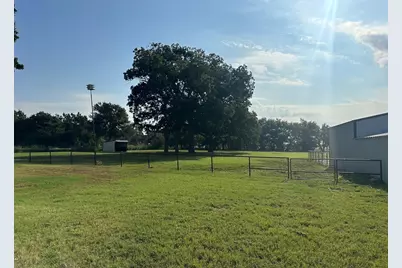 9986 Copeland Place, Pilot Point, TX 76258 - Photo 19