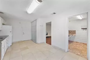 4802 W Mockingbird Ln, Dallas, TX 75209 - Photo 19