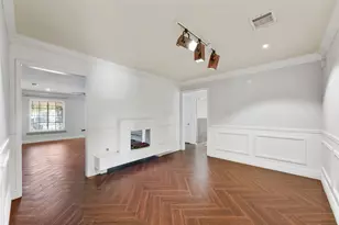 4802 W Mockingbird Ln, Dallas, TX 75209 - Photo 15