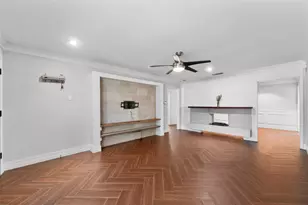 4802 W Mockingbird Ln, Dallas, TX 75209 - Photo 11