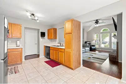 3129 Walingford Drive, Grand Prairie, TX 75052 - Photo 9