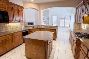 3228 Tearose Dr, Richardson, TX 75082 - Photo 5