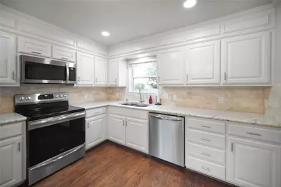 128 Oak Creek Street, Jacksboro, TX 76458 - Photo 11