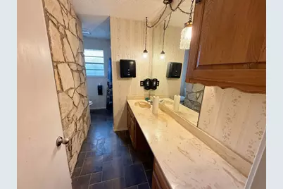 105 Bolton Road, Granbury, TX 76049 - Photo 13