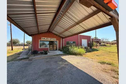 105 Bolton Road, Granbury, TX 76049 - Photo 1