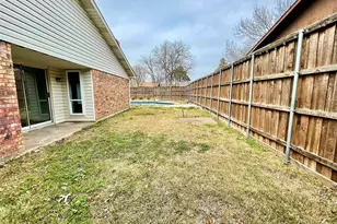 1305 W Spring Creek Pkwy, Plano, TX 75023 - Photo 13