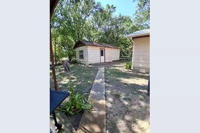 407 N Files Street, Itasca, TX 76055 - Photo 3
