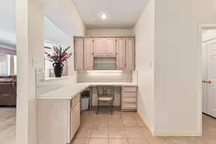 534 Winston St, Grand Prairie, TX 75052 - Photo 11