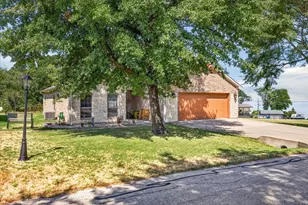 315 Canoe Ct, Gun Barrel City, TX 75156 - Photo 3