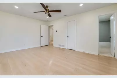 2730 Golfing Green Drive, Farmers Branch, TX 75234 - Photo 19