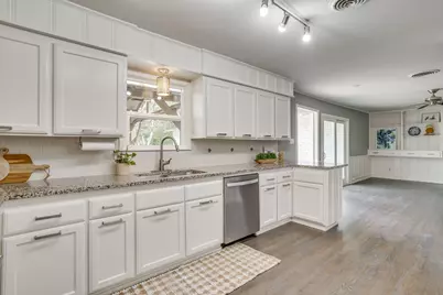 4224 Lanark Avenue, Fort Worth, TX 76109 - Photo 9