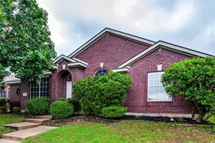 815 Bonnie Ct, Allen, TX 75002 - Photo 1