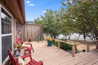 643 S Rough Creek Court, Granbury, TX 76048 - Photo 35
