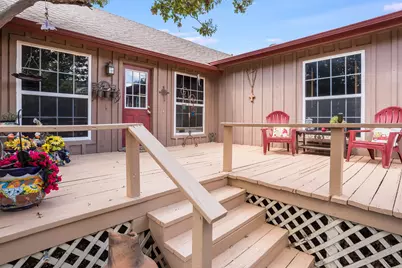 643 S Rough Creek Court, Granbury, TX 76048 - Photo 33