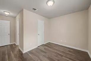 3126 Cherry Ln, Fort Worth, TX 76116 - Photo 3