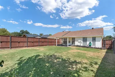 1002 Courtney Drive, Mesquite, TX 75150 - Photo 23