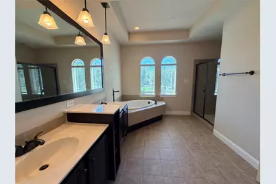 950 Brook Forest Lane, Euless, TX 76039 - Photo 13