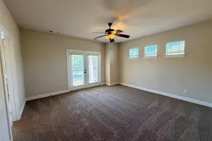 950 Brook Forest Ln, Euless, TX 76039 - Photo 11
