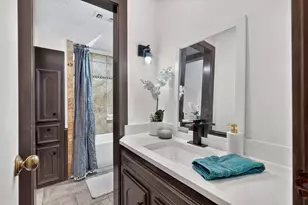 1000 Cherry Ct, Hurst, TX 76053 - Photo 21