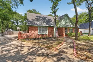 1000 Cherry Ct, Hurst, TX 76053 - Photo 39