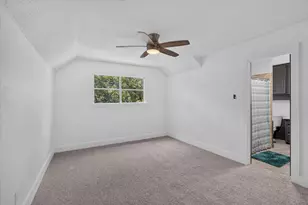 1000 Cherry Ct, Hurst, TX 76053 - Photo 29