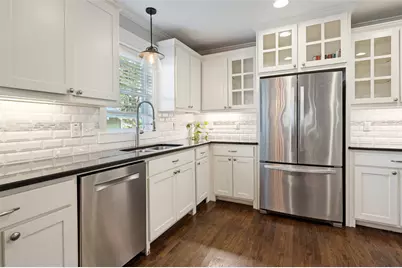 1010 Woodlawn Avenue, Dallas, TX 75208 - Photo 13