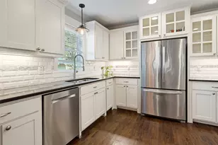 1010 Woodlawn Ave, Dallas, TX 75208 - Photo 13