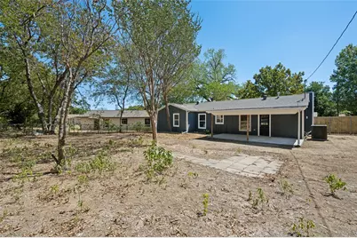 125 NE Cindy Lane, Burleson, TX 76028 - Photo 19