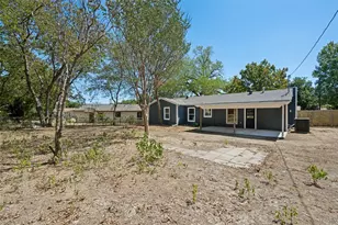 125 NE Cindy Ln, Burleson, TX 76028 - Photo 19