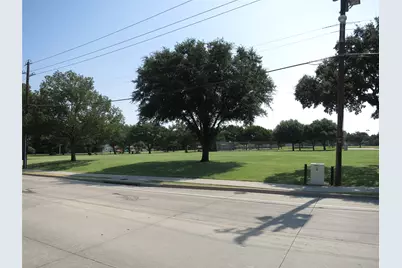 2029 Shenandoah, Carrollton, TX 75007 - Photo 5