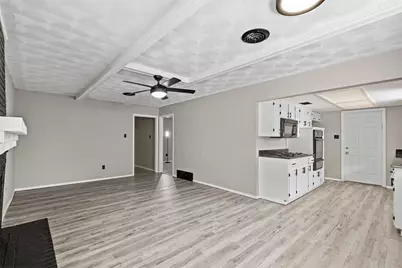 439 Shorewood Drive, Duncanville, TX 75116 - Photo 9