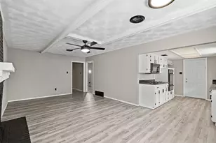 439 Shorewood Dr, Duncanville, TX 75116 - Photo 9