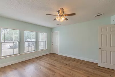 2543 E Ann Arbor Avenue, Dallas, TX 75216 - Photo 33