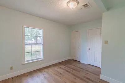 2543 E Ann Arbor Avenue, Dallas, TX 75216 - Photo 29