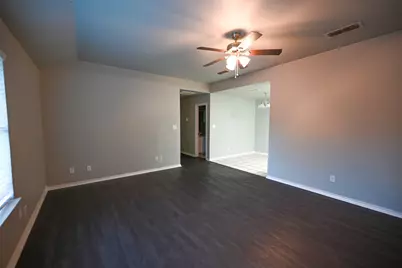 606 N Sewell Drive #B, Decatur, TX 76234 - Photo 3