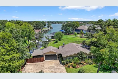 100 Kiowa Drive S, Lake Kiowa, TX 76240 - Photo 1