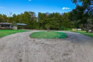 1033 Lcr 454, Mexia, TX 76667 - Photo 9
