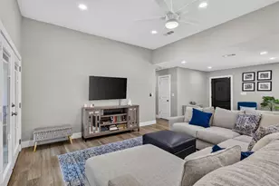 11335 McCree Rd, Dallas, TX 75238 - Photo 9