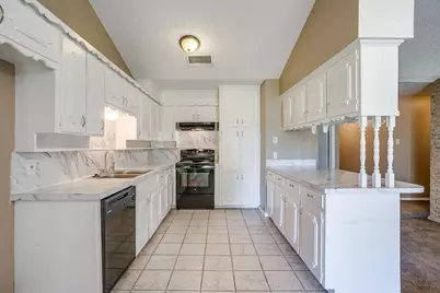 1060 S Burleson Boulevard, Burleson, TX 76028 - Photo 25